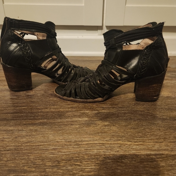 Freebird By Steven Wazee Black Heeled  Boots with Strappy Design Size 10 - Picture 5 of 9
